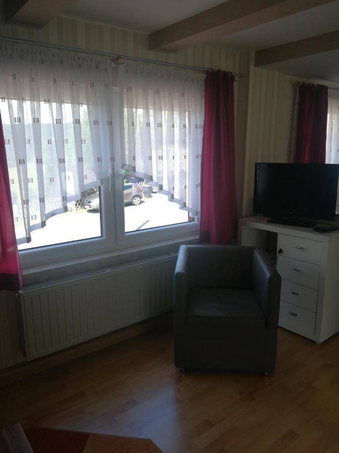 Ferienwohnung Am Aschberg 클링겐터 외부 사진